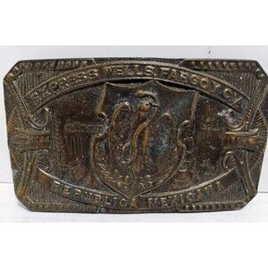 VINTAGE EXPRESS WELLS FARGO Y CIA WESTERN COWBOY VAQUERO METAL BELT BUCKLE